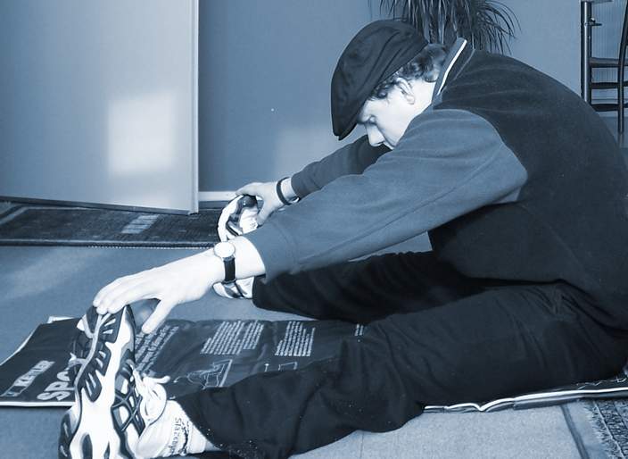 Etirement des ischio-jambiers en position assise, jambes ecartees